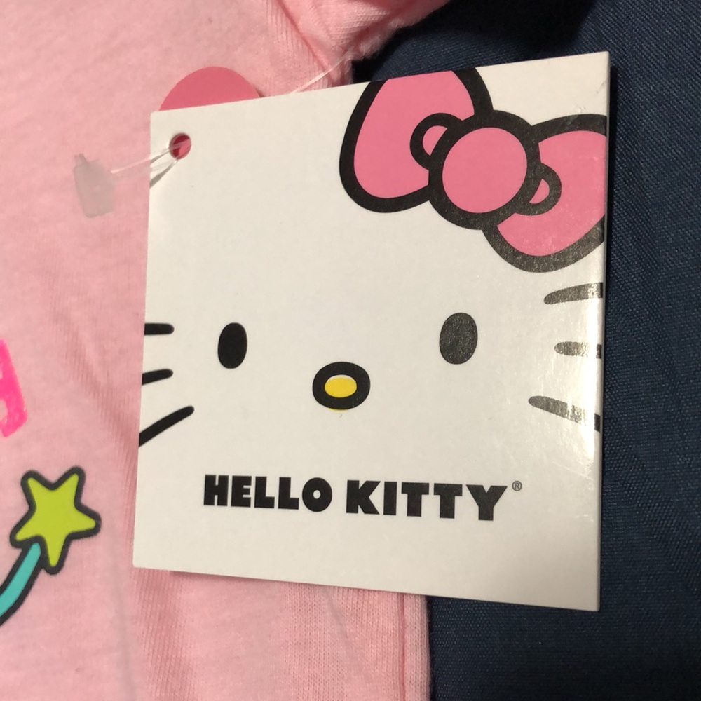 🌟NWT🌟Hello Kitty Pink Kids T-Shirt - Picture 3 of 5